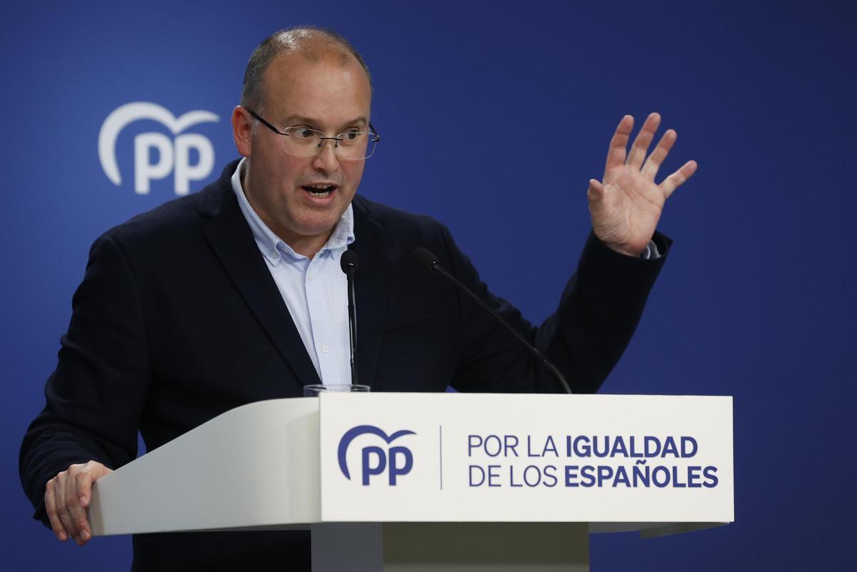 El vicesecretario de Organización del PP , Miguel Tellado, en la rueda de prensa tras el comité de dirección.