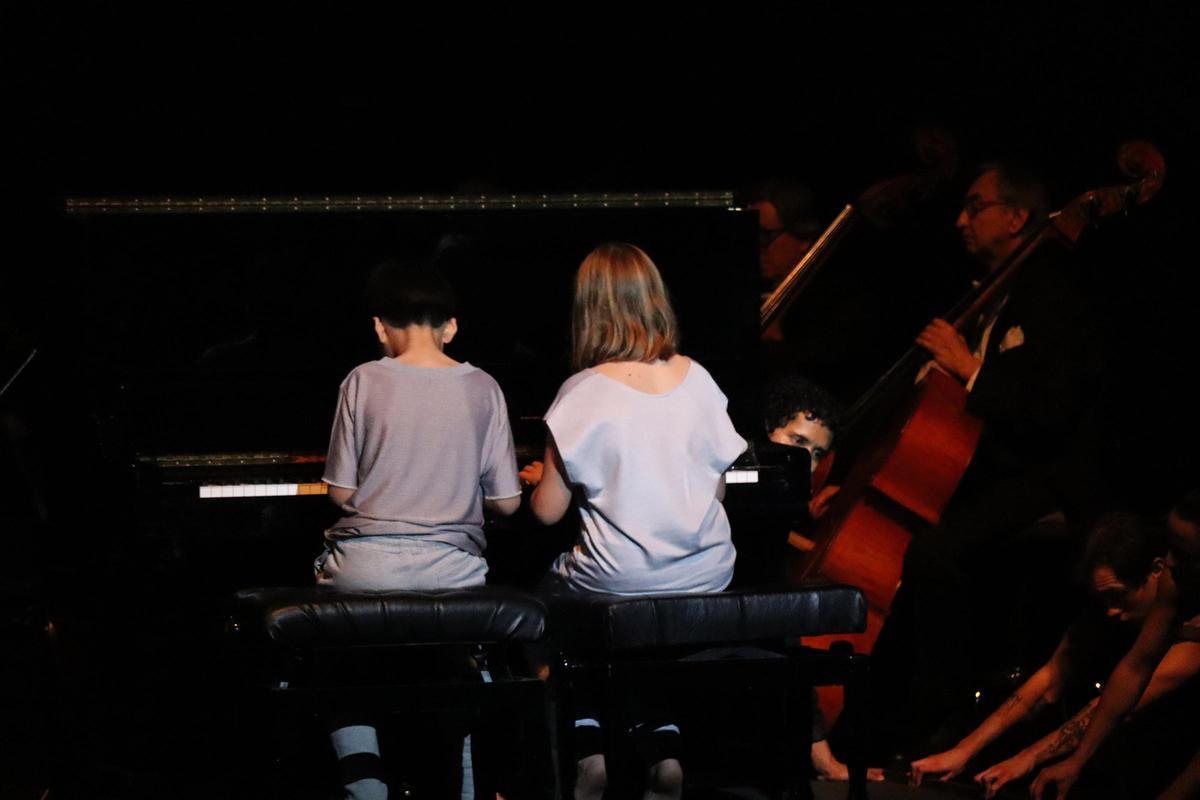 Yeteng Zhou y Valentina Martín Kadashnikova.