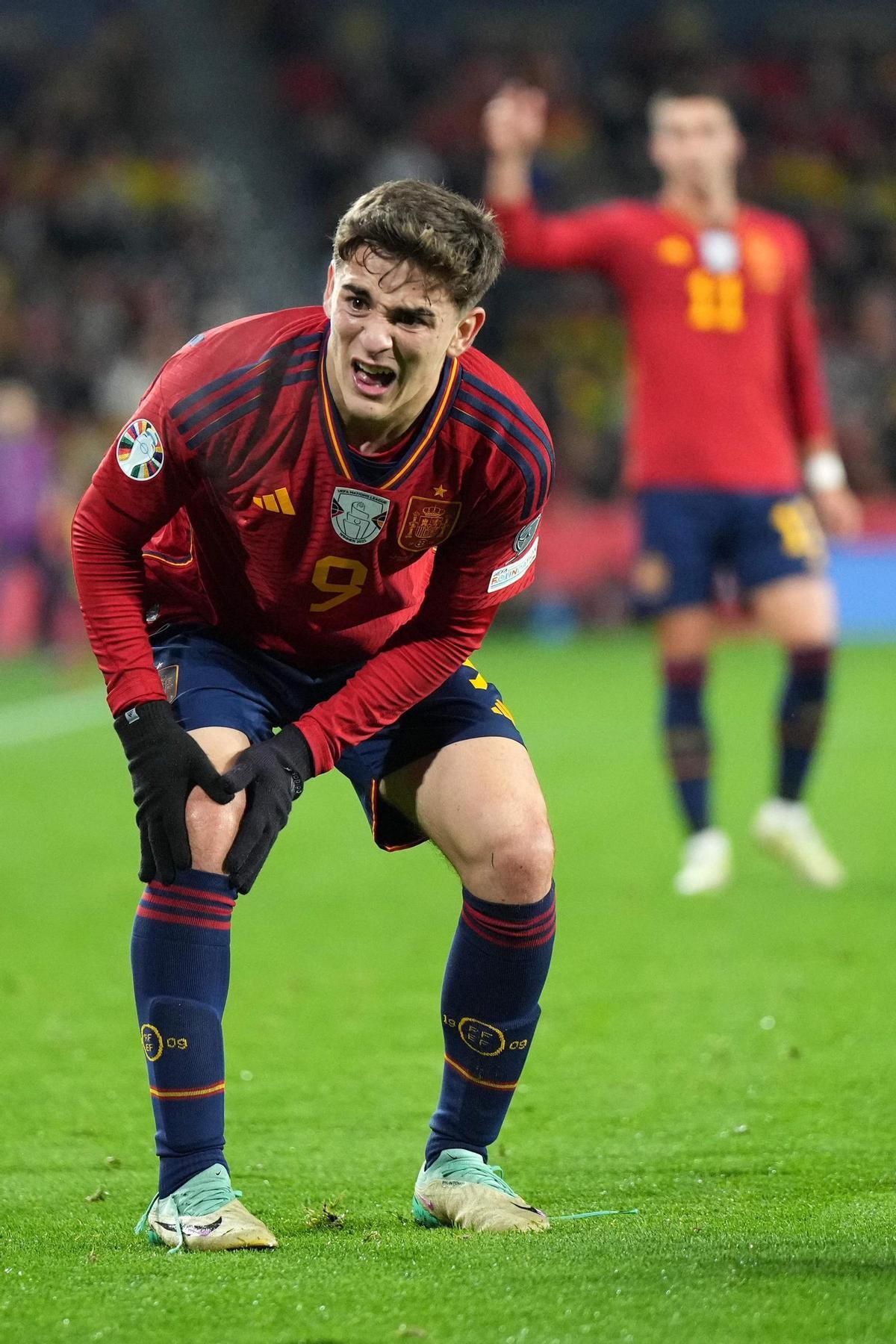 Lo que ningún culé quiere ver: Gavi, abatido tras su grave lesión en la rodilla