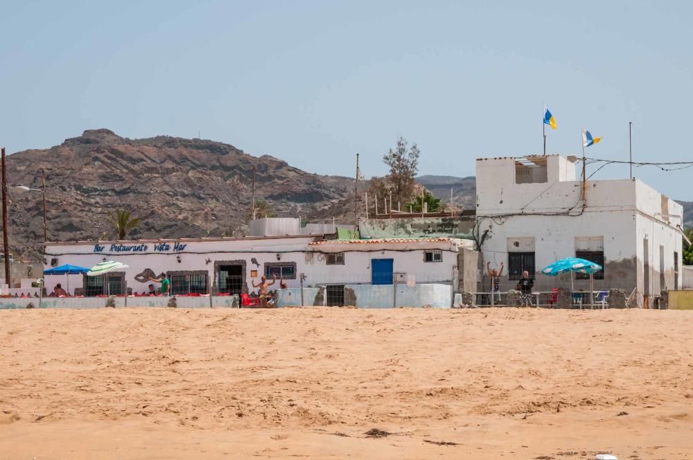 Afectados por la nueva playa de Tauro