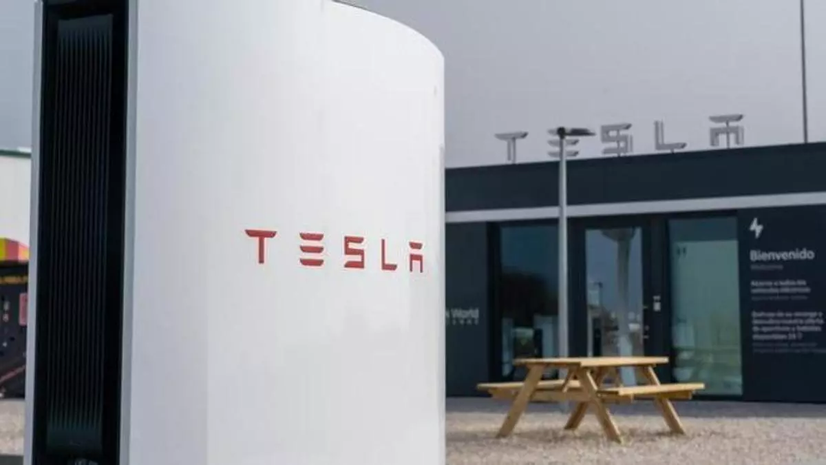 Tesla alcanza los 1.000 supercargadores en España: ¿Sabes dónde está el más cercano?