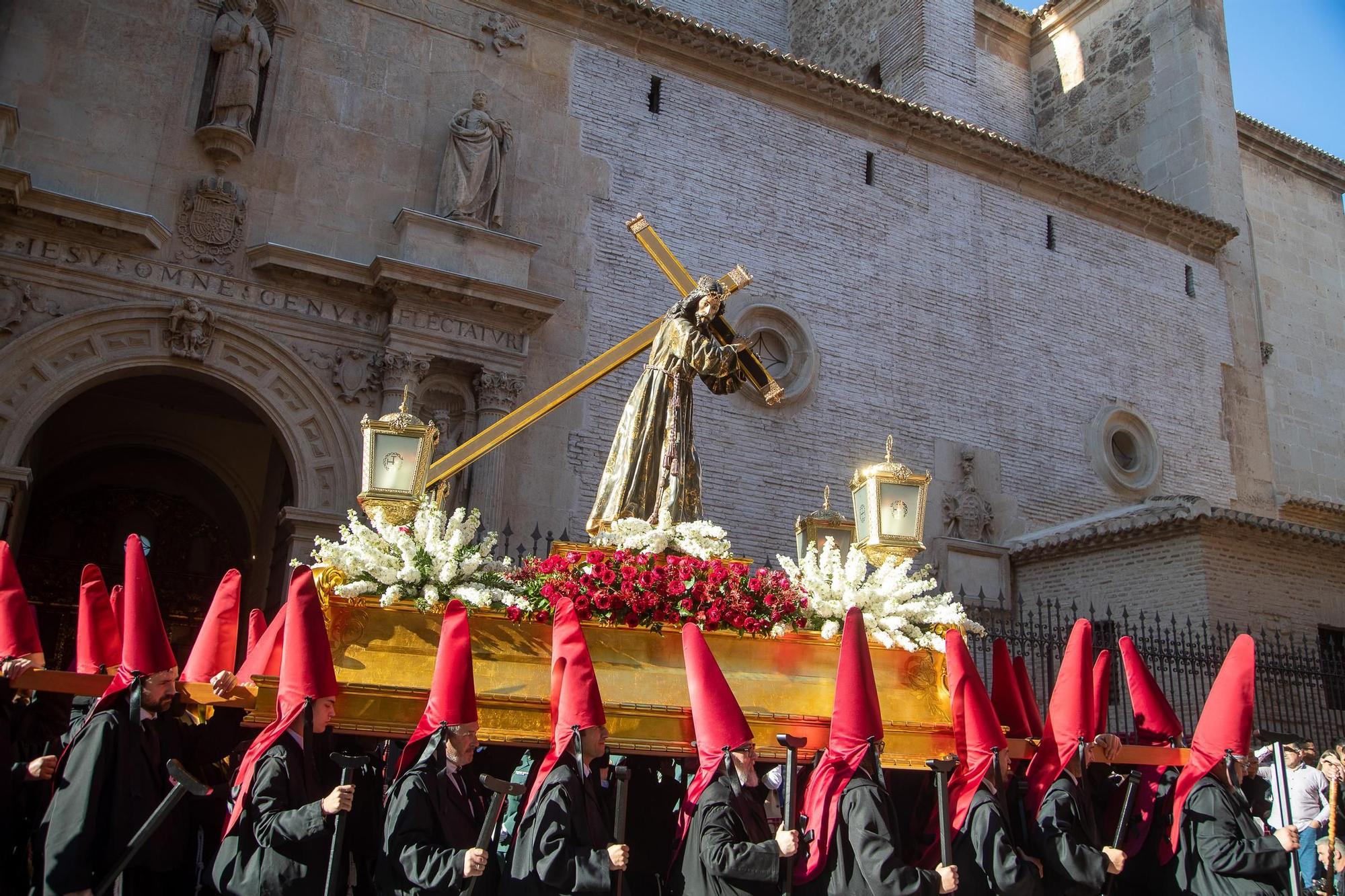 Las imágenes de las procesiones de Viernes Santo por la tarde en Murcia ...