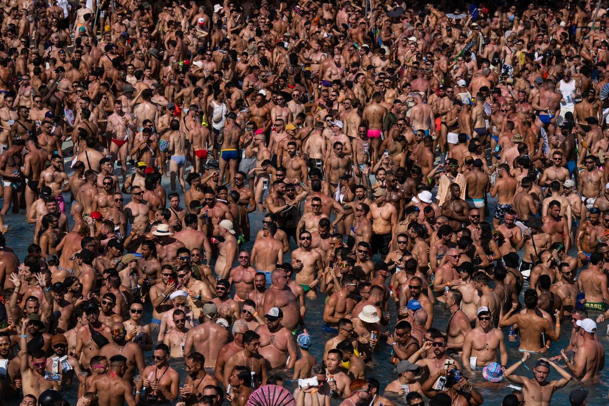 Vilassar de Mar. Ambiente en la fiesta de el Circuit en Illa Fantasia. 4 de agosto de 2026. Foto de Zowy Voeten