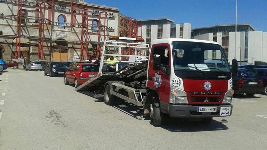 La grúa municipal estrenará un depósito en Cabo de Palos el próximo verano