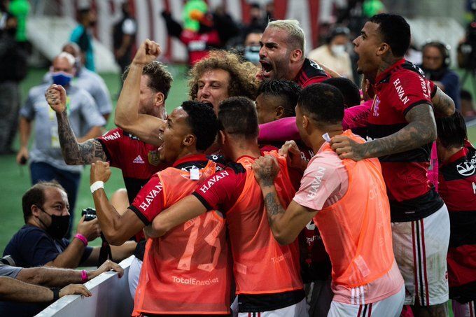 Los jugadores del Flamengo celebran su victoria