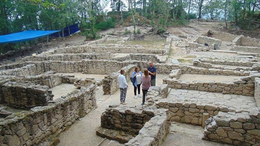 Los arqueólogos de la UVigo volverán a excavar en Armea