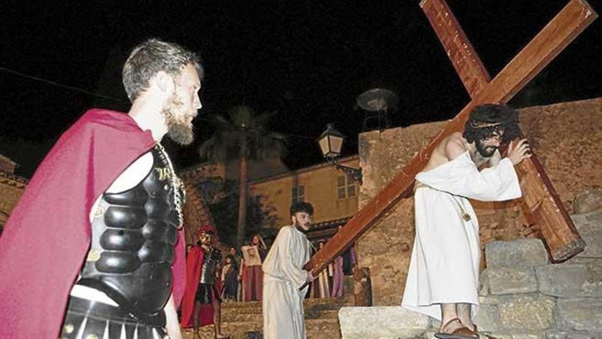Una de las escenas del Davallament en Sant Joan en su última función, en 2017.