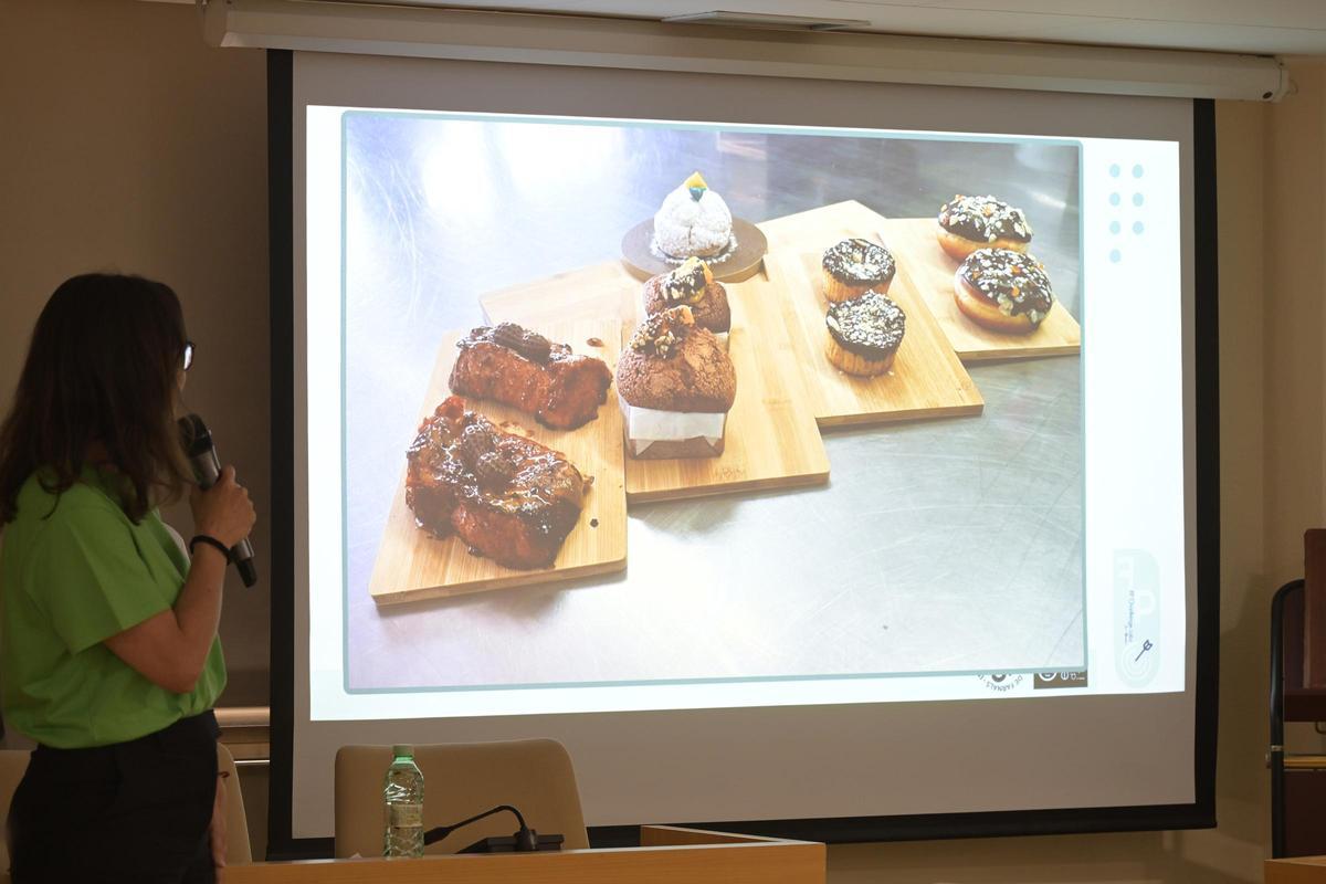 Presentación del postre solidario en Paiporta.