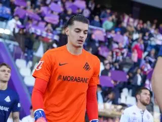 El Andorra vuelve a sonreír por las manos de un Yaako imperial