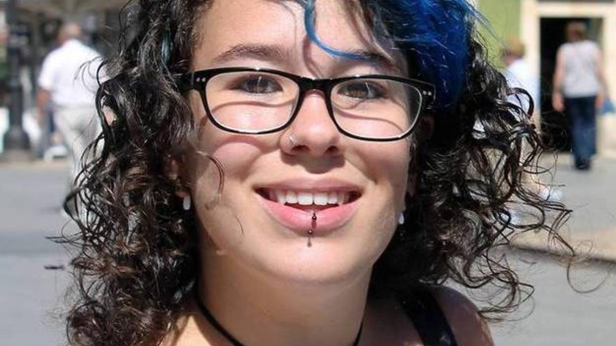 Luz Cuesta Mogollón, de 19 años, ha compartido &quot;orgullosa&quot; su curioso nombre.