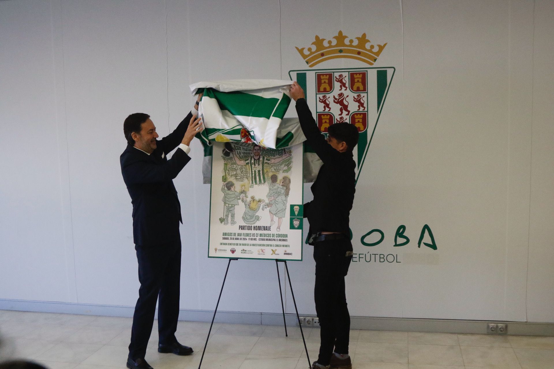 La presentación del partido de homenaje del Córdoba CF a Javi Flores, en imágenes