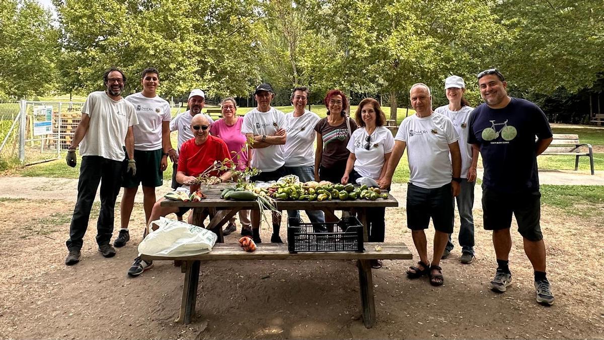 Participantes en los "Huertos Escuela" y en el proyecto del bancal de la memoria.