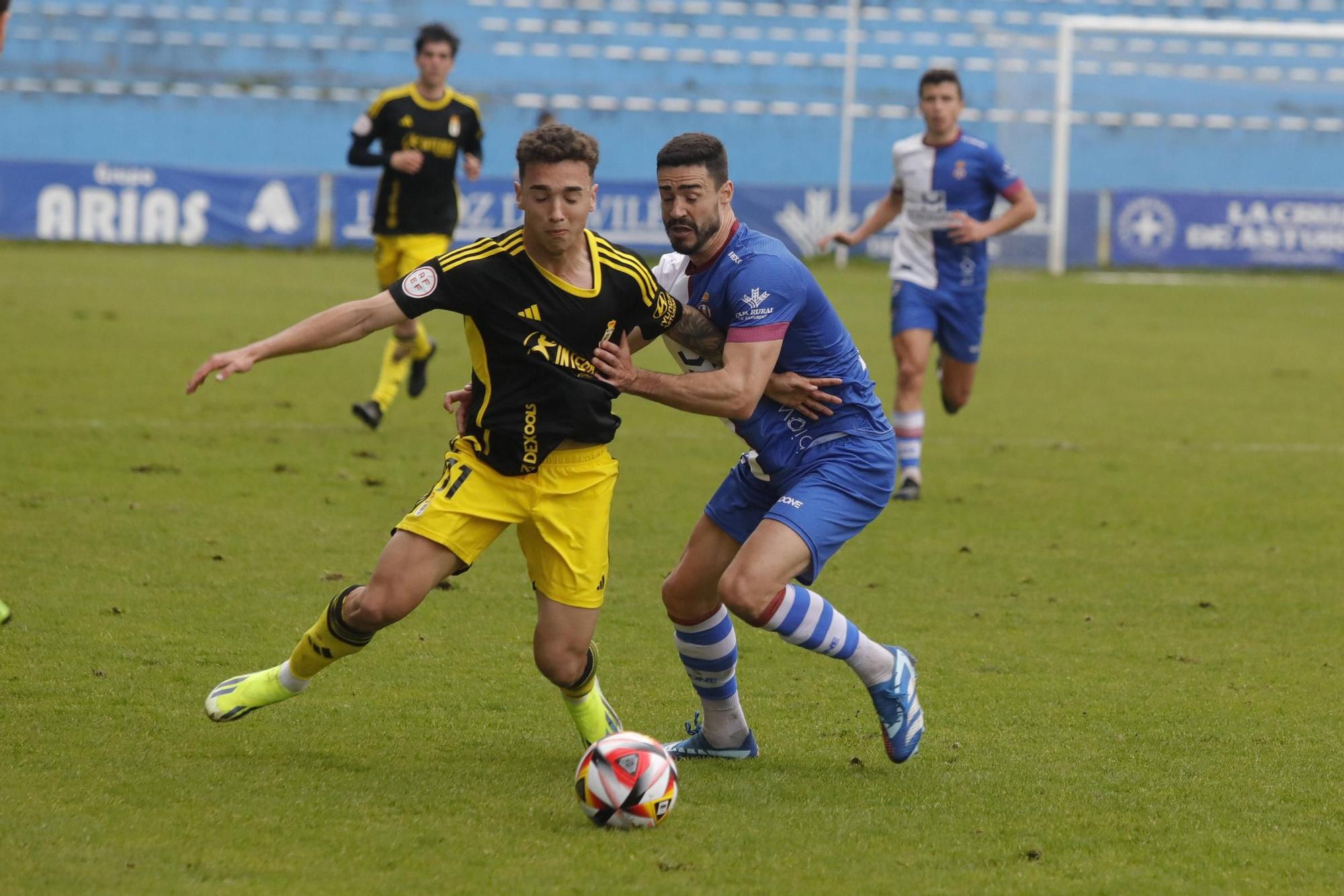 EN IMÁGENES: Así ha sido la victoria del Avilés ante el Oviedo VEtusta (2-0)