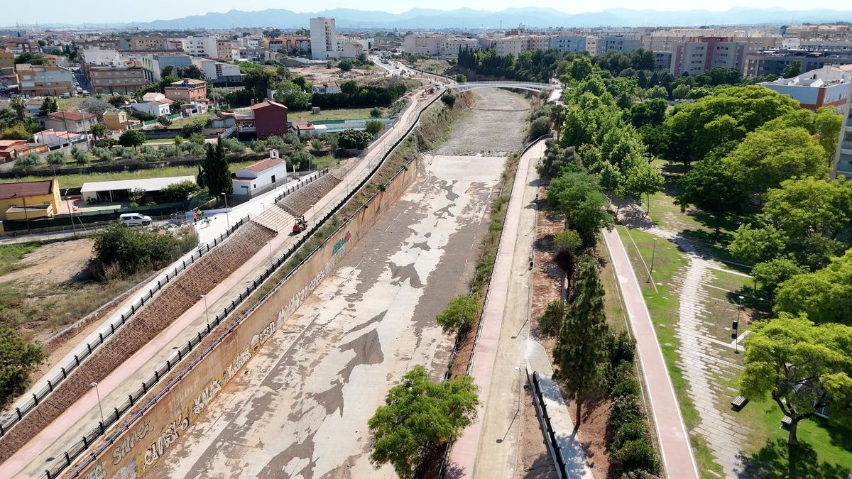 Imagen aérea de la obra de la ribera del Riu Sec de Castelló.