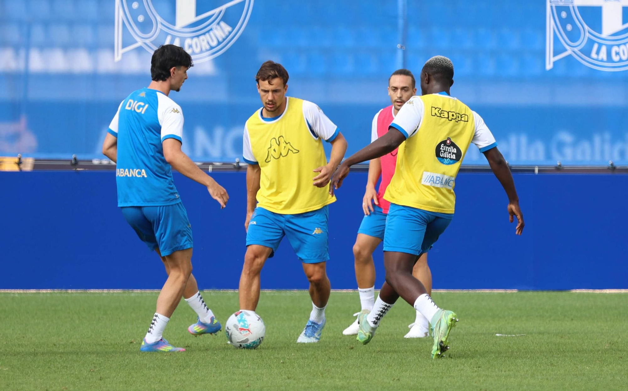 Primer entrenamiento de Luismi Cruz en Abegondo