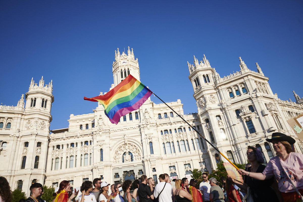 Manifestación del Orgullo 2022 que este sábado se ha celebrado en Madrid bajo el lema “Frente al odio: visibilidad, orgullo y resiliencia”. EFE/Luca Piergiovanni
