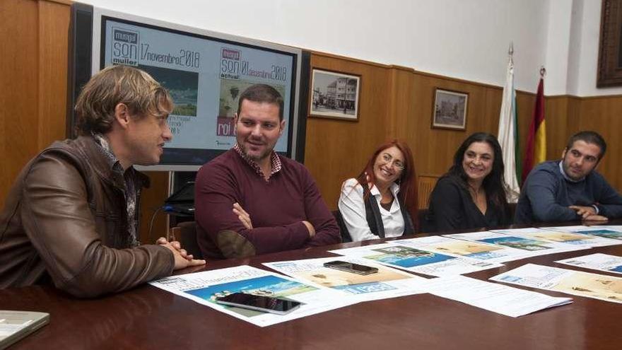 La expectación por los conciertos de Leilía y Roi Casal en A Estrada limita la entrega de invitaciones