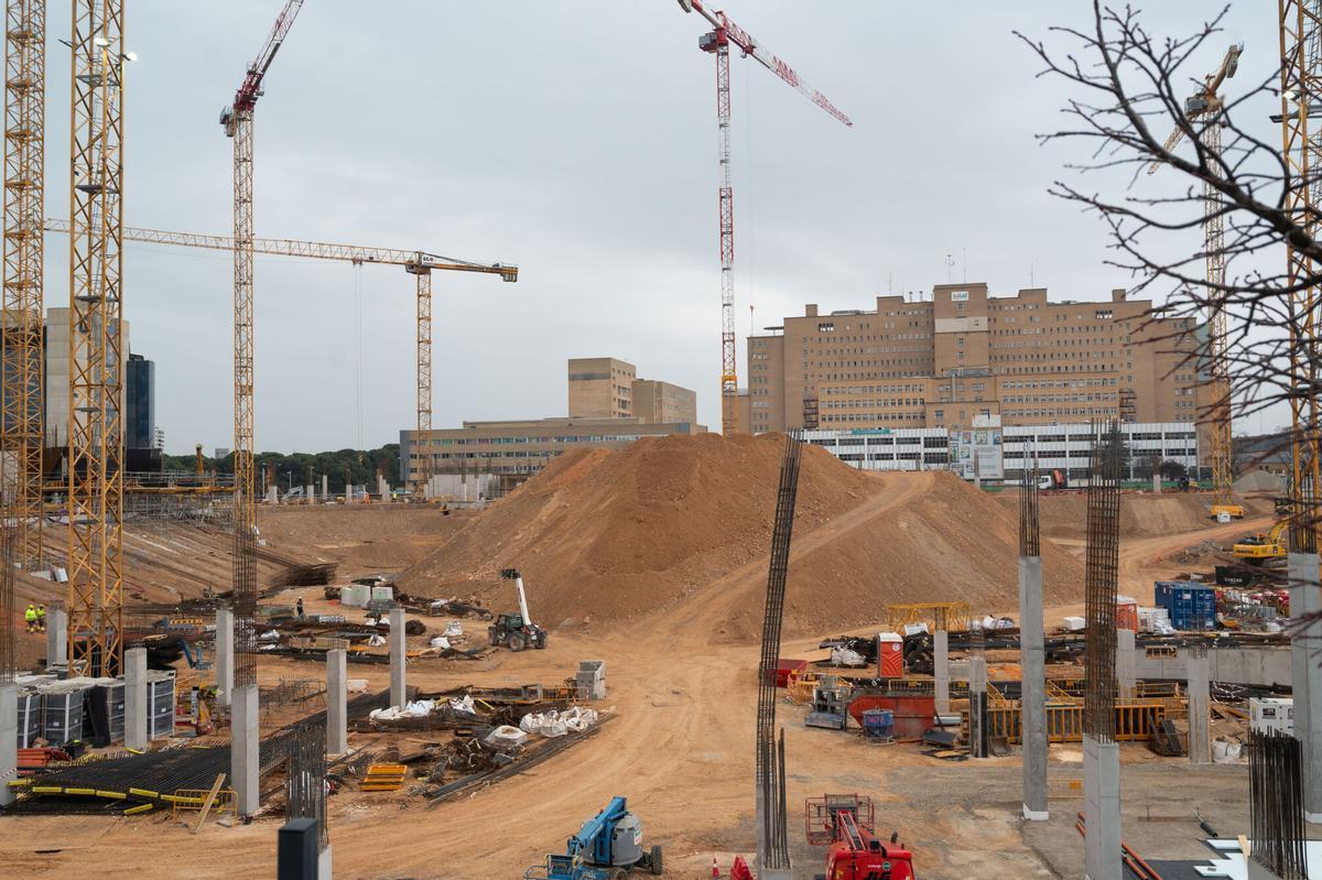 En imágenes | Así avanzan las obras en el estadio de fútbol de La Romareda
