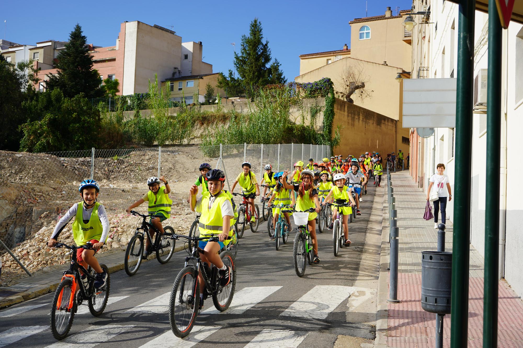 200 escolares de Ontinyent celebran el Día Mundial Sin Coches