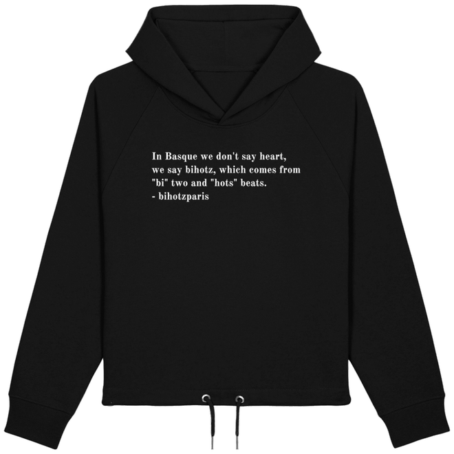 Sudadera negra con mensaje, de Bihotz Paris