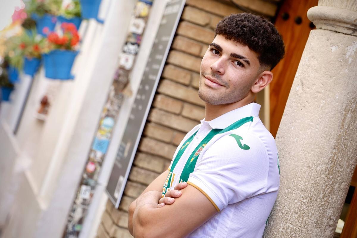 Ghailan y El Jebari son presentados como jugadores del Córdoba CF