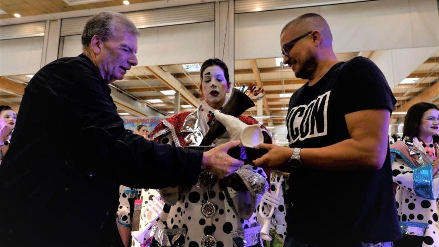 Entrega de los premios Criticón y Enrique González en Alcampo