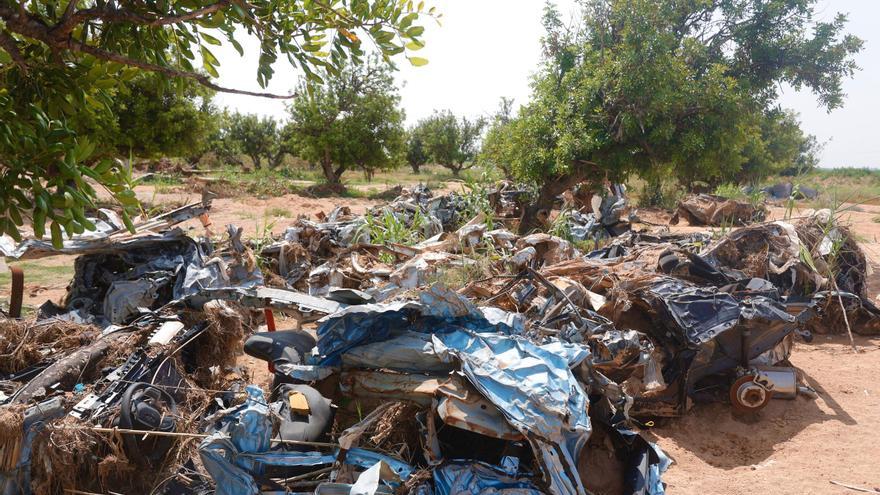 Último choque entre el Consell y la CHJ: un vertedero de origen desconocido y 300 coches abandonados