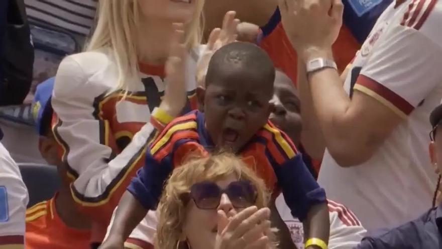 La celebració viral de Keyne, germà de Lamine Yamal, a l’Espanya-Àustria: «És com si fos el meu fill i estic enamorat d’ell»