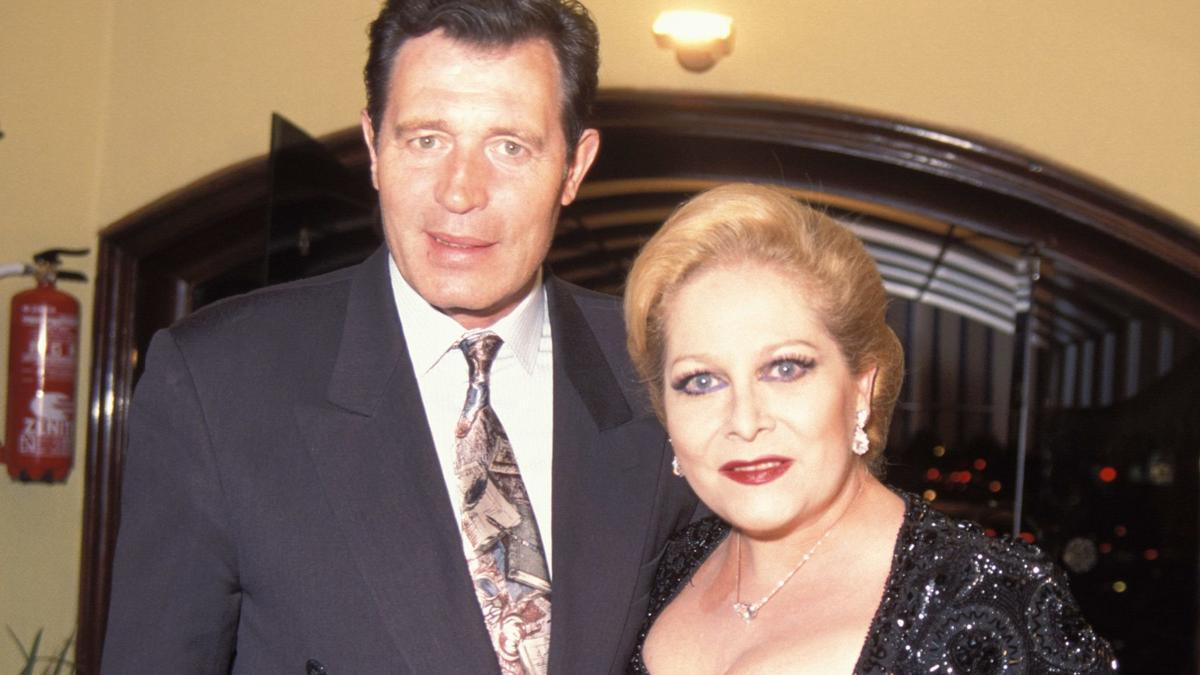 Mor l’actor Ramiro Oliveros, marit de Concha Márquez Piquer, als 82 anys Mor l’actor Ramiro Oliveros, marit de Concha Márquez Piquer, als 82 anys