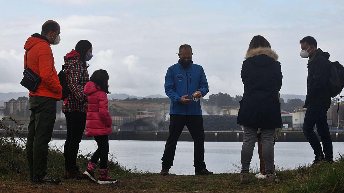 Mavea descubre la playa de San Balandrán a los asturianos | MARA VILLAMUZA