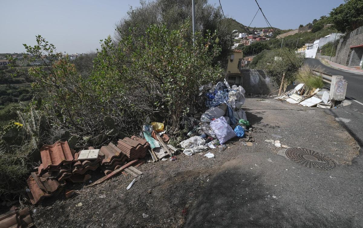 La basura en uno de los puntos del barrio de El Fondillo.