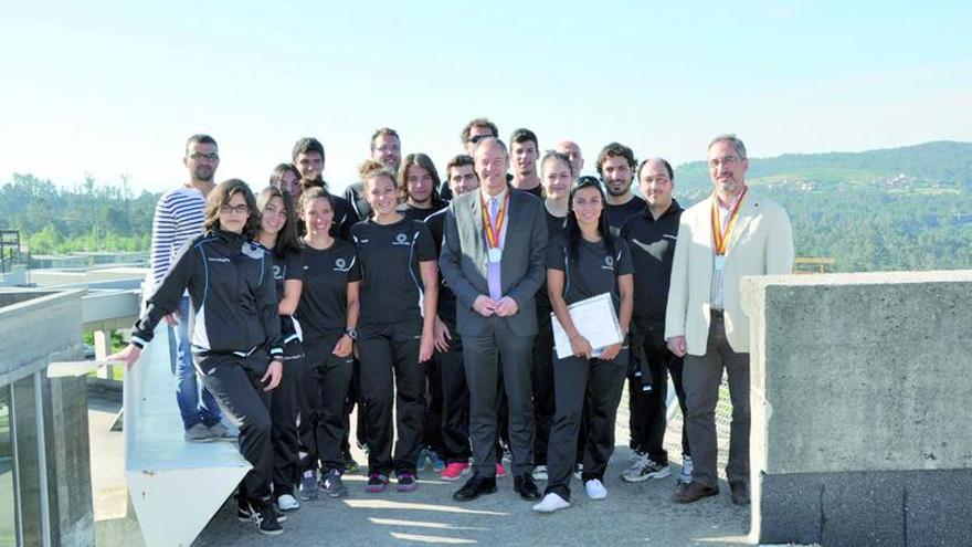 El rector felicita a los medallistas universitarios