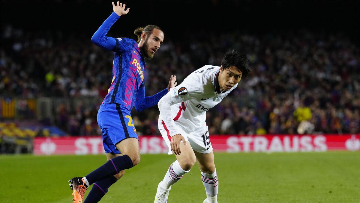 Óscar Mingueza no cuenta para Xavi