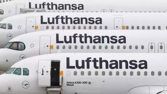 Lufthansa elimina 20.000 vuelos hasta octubre por el impacto de Irán y las tensiones internas