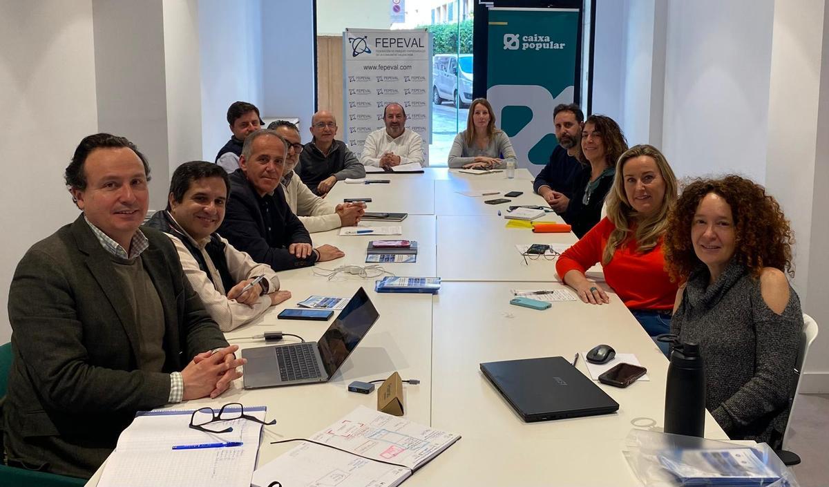 Junta directiva de Fepeval reunida en Catarroja.