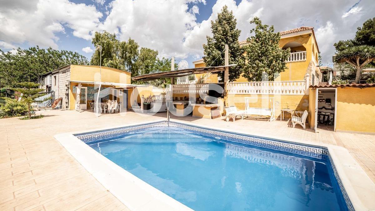La casa a la venta en El Moralet (Alicante)