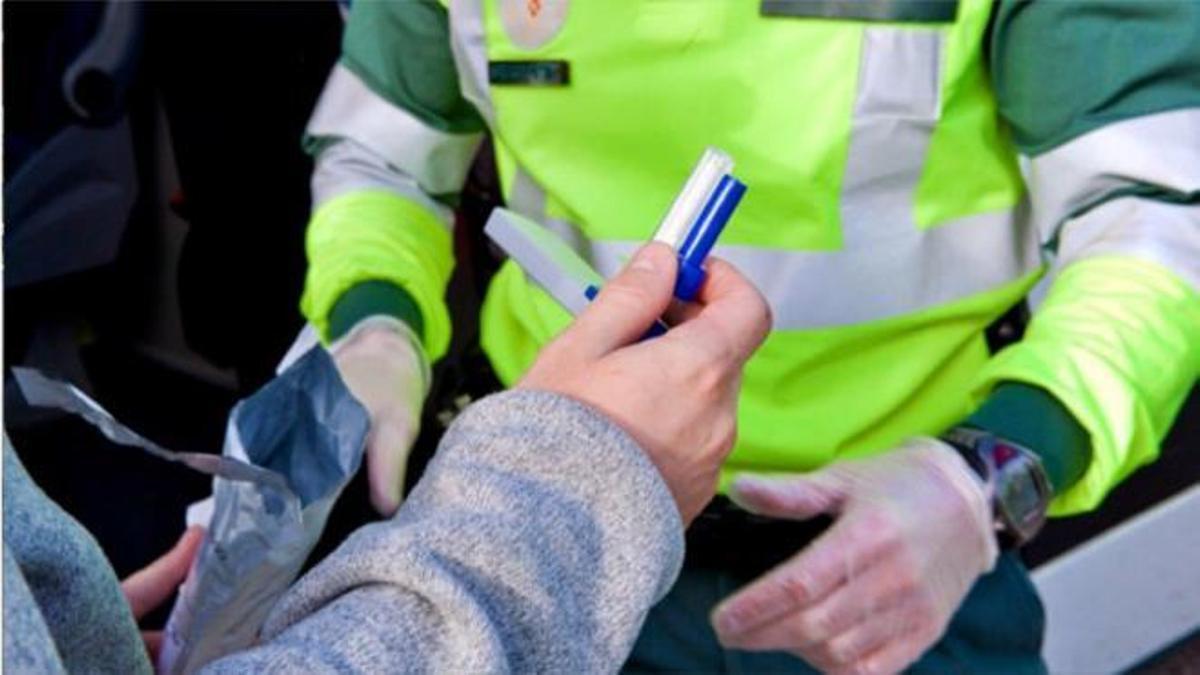 ¿Qué pasa si das falso positivo en un control de drogas de la Guardia Civil?
