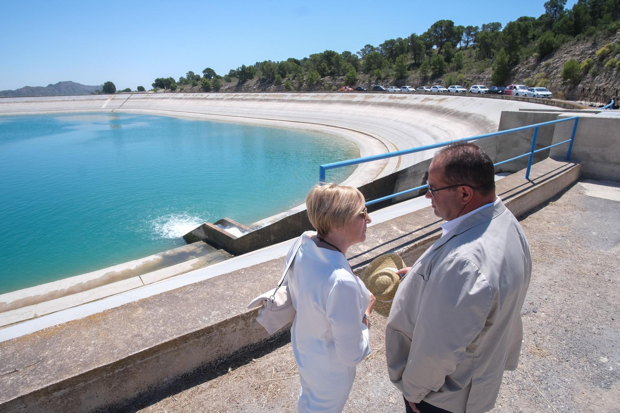 La provincia de Alicante recibe el primer gran trasvase del Júcar en 600 años