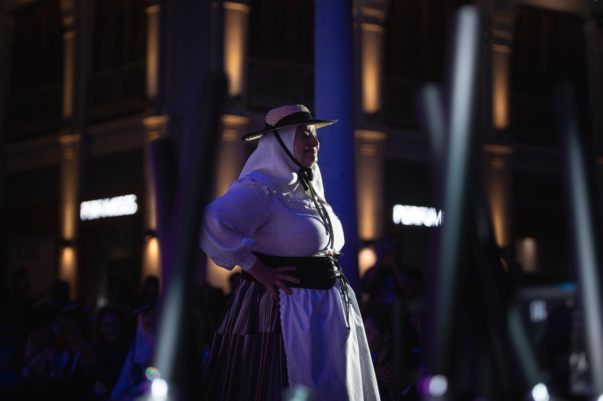 Gala de elección de la primera reina de los mayores de las Fiestas de Mayo