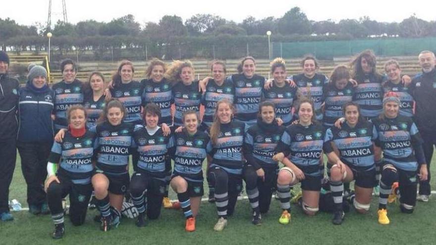 El equipo del CRAT femenino, en su primer partido de liga celebrado el pasado domingo.