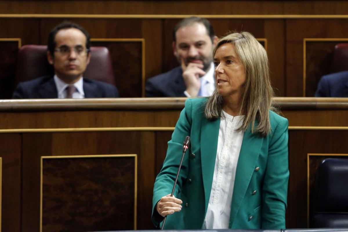 Ana Mato, durant la sessió de control al Govern, aquest dimecres al Congrés.