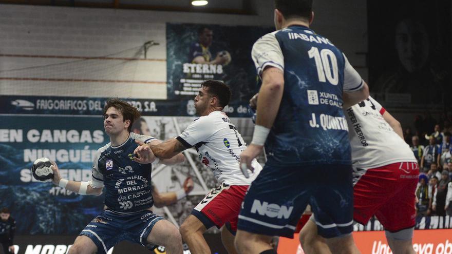 Arnau Fernández, duda por un traumatismo en el pulgar derecho