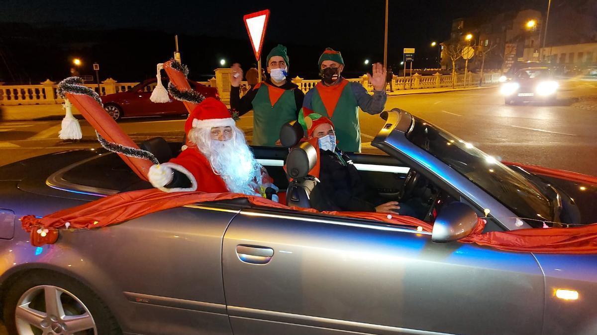 Una visita anterior de Papá Noel en Carril.