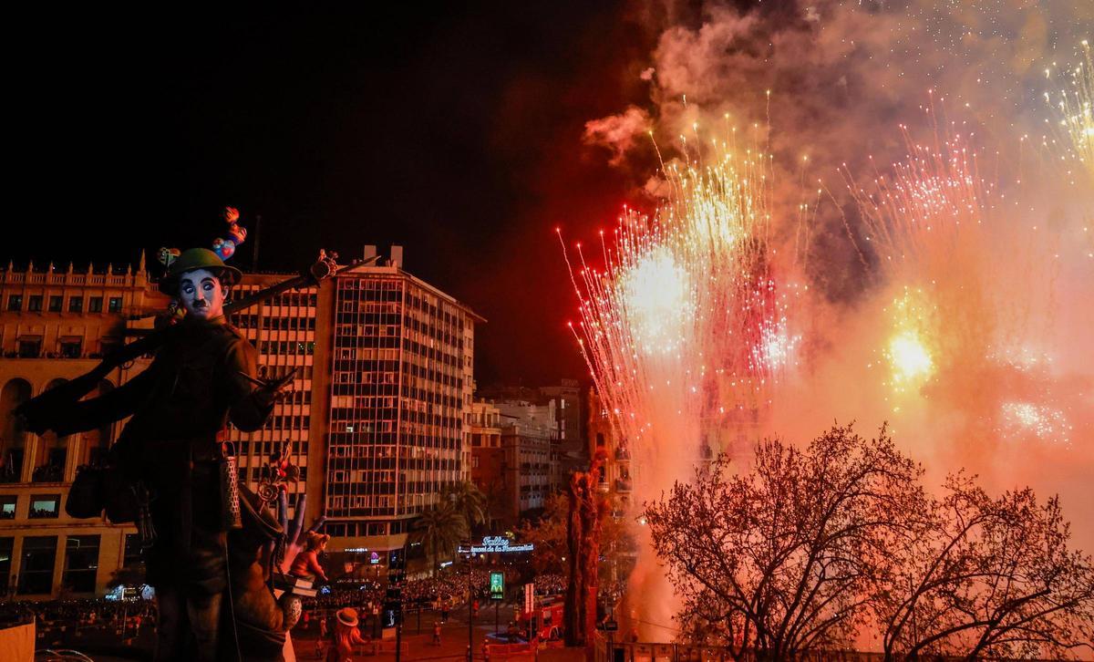 Cremà de las recientes Fallas de València, relegada a la programación de La 2.