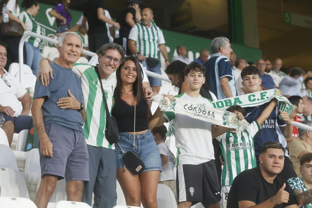 Córdoba CF-Granada | Las imágenes de la afición en El Arcángel