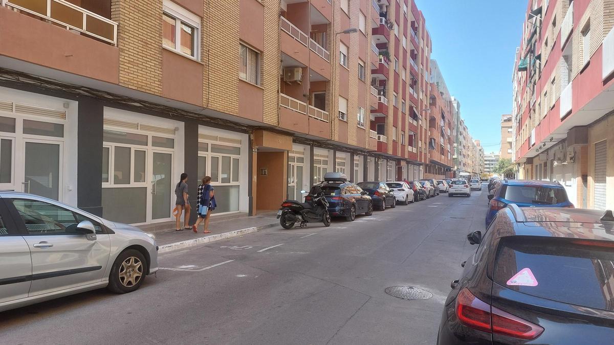 Viviendas construidas en un antiguo bajo comercial del Port de Sagunt.