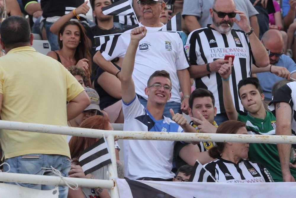 Ambiente en el FC Cartagena - Extremadura