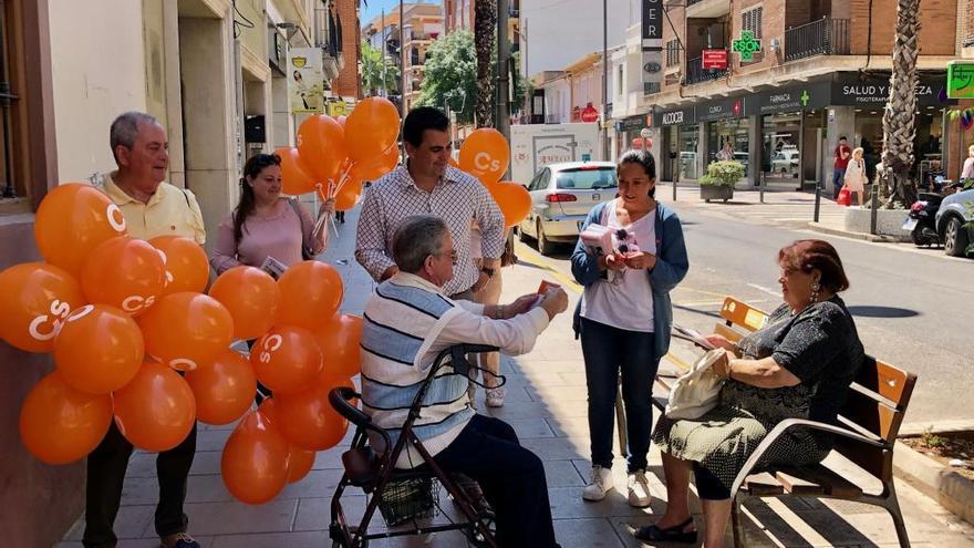 Ciudadanos propone 112 medidas de emergencia local en Burjassot