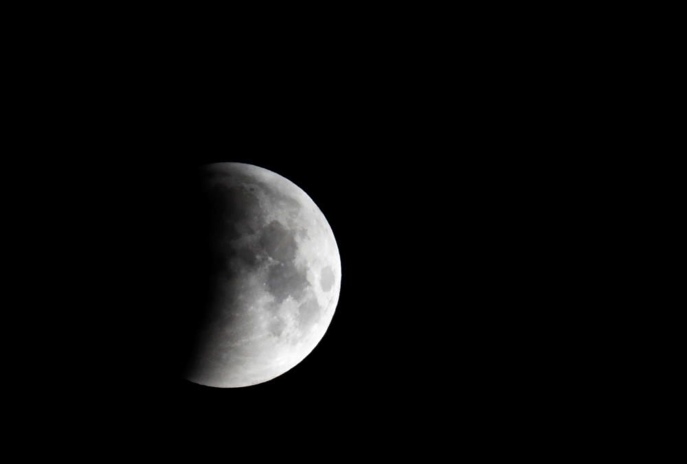 Les millors imatges de l''eclipsi de lluna