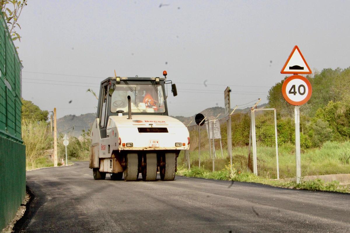 Obras en el Camí l'Obra de Castelló.